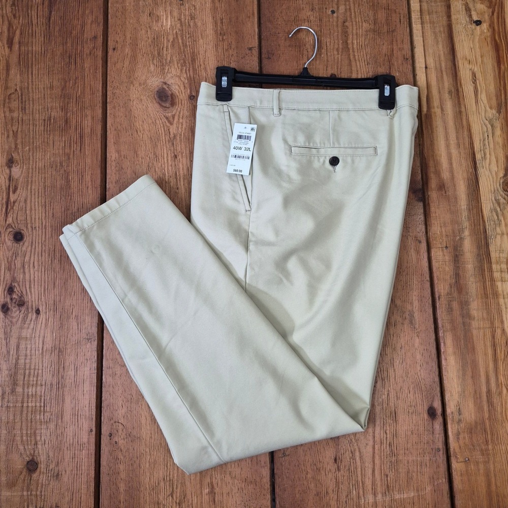 NWT Alfani AlfaTech Mens Pale Khaki Tech Pants 40W 32L Stretch Moisture Wicking